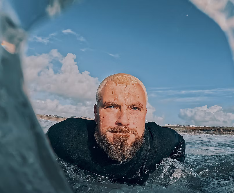 Josh Llewellyn-Jones swimming in open water
